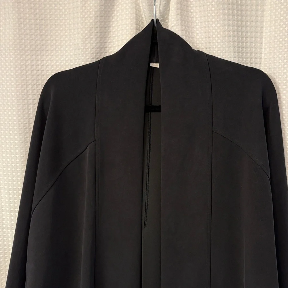 Lululemon Softstreme Drop Sleeve Wrap ~ 10 ~ Black